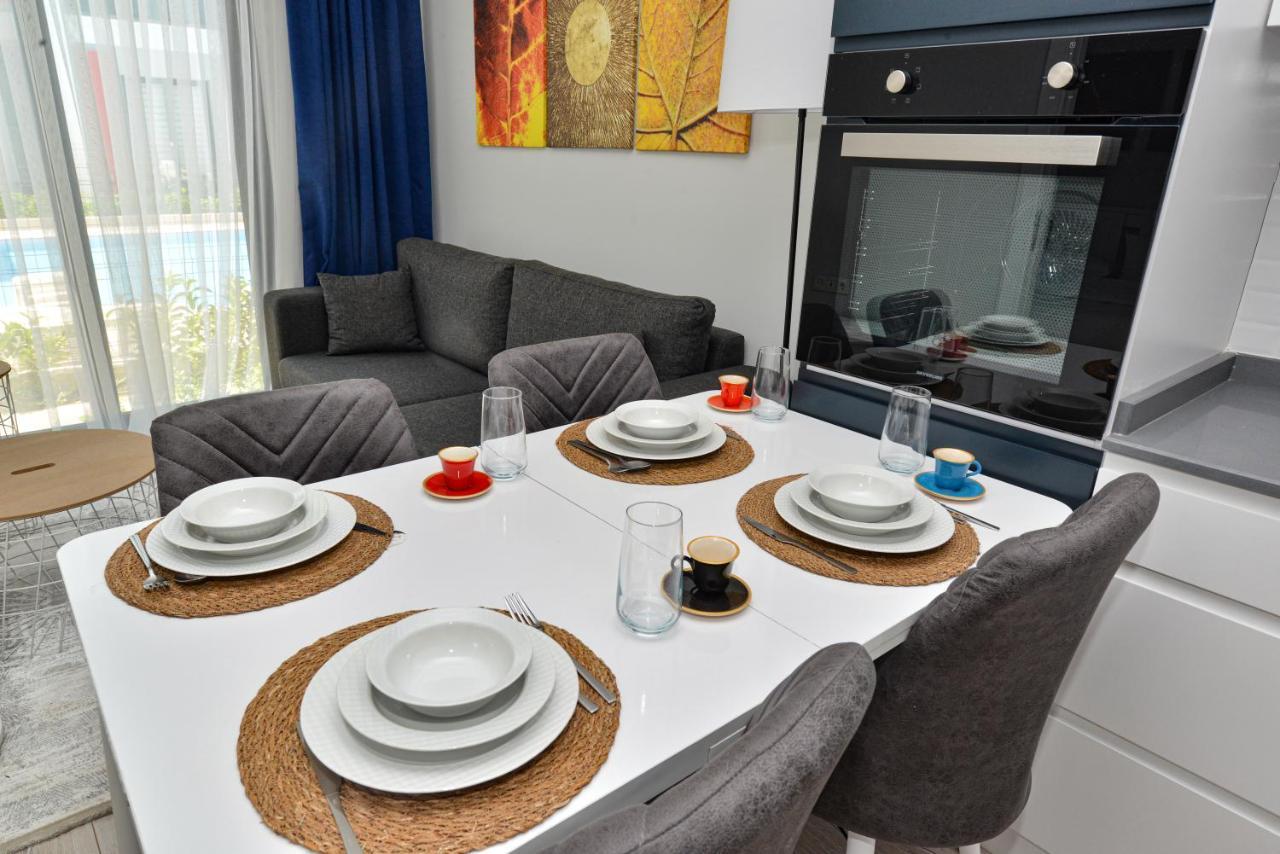 C Suites Antalia Airport Buitenkant foto