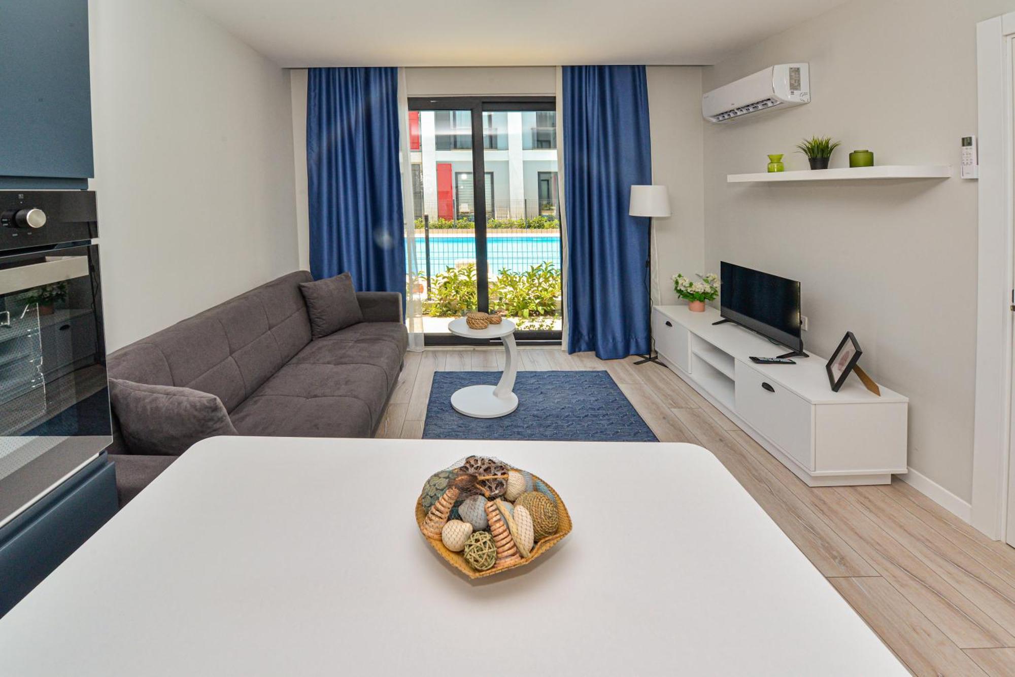 C Suites Antalia Airport Buitenkant foto