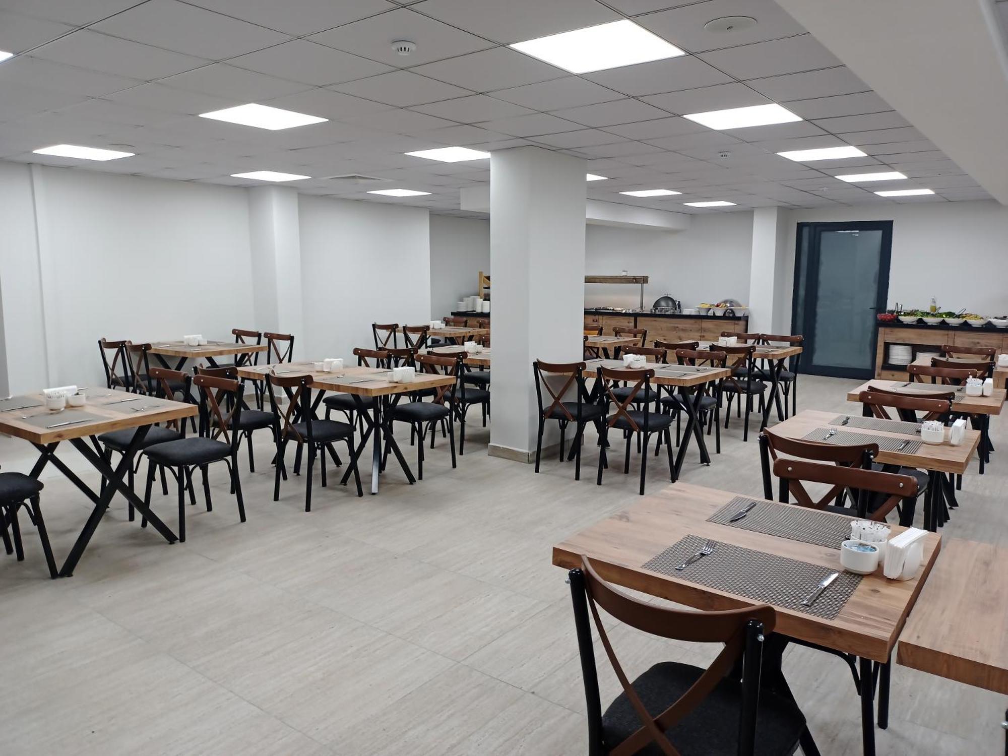 C Suites Antalia Airport Buitenkant foto