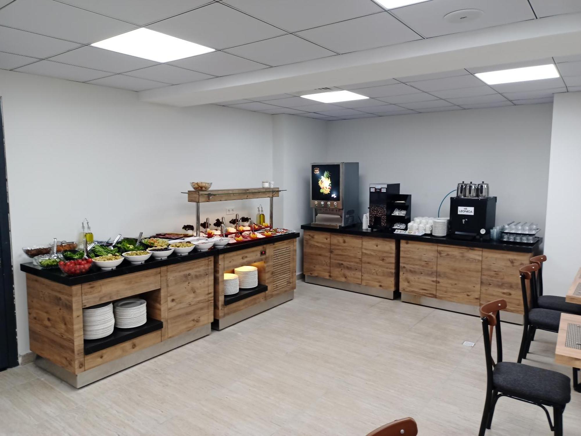 C Suites Antalia Airport Buitenkant foto